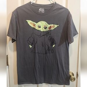 Men’s Mad Engine Gray Medium Yoda T-shirt, EUC